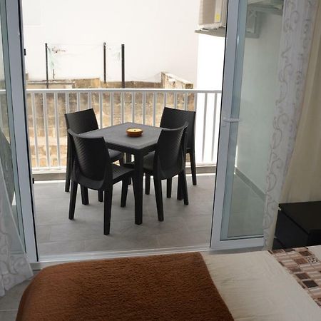 Pilgrim'S Rest Apartments Gzira Экстерьер фото