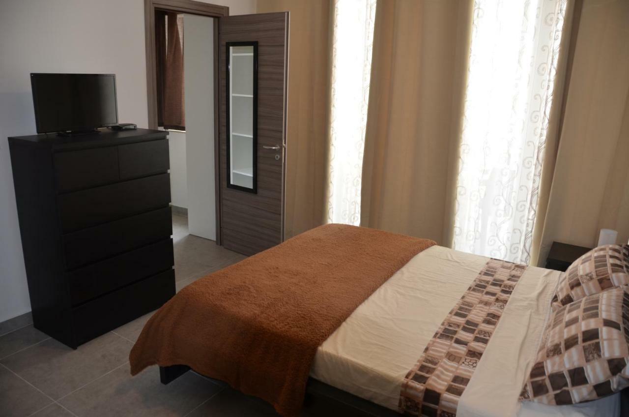 Pilgrim'S Rest Apartments Gzira Экстерьер фото