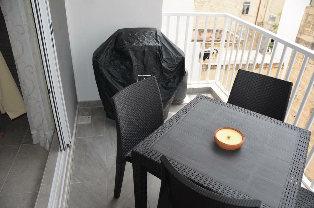 Pilgrim'S Rest Apartments Gzira Экстерьер фото