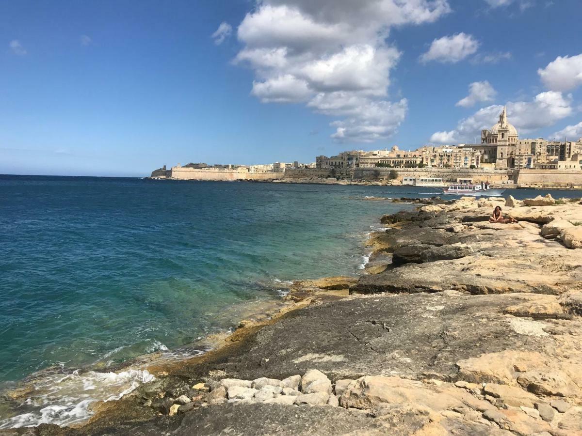 Pilgrim'S Rest Apartments Gzira Экстерьер фото